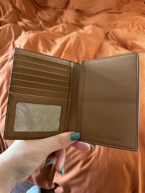 michael kors passport holder jet set
